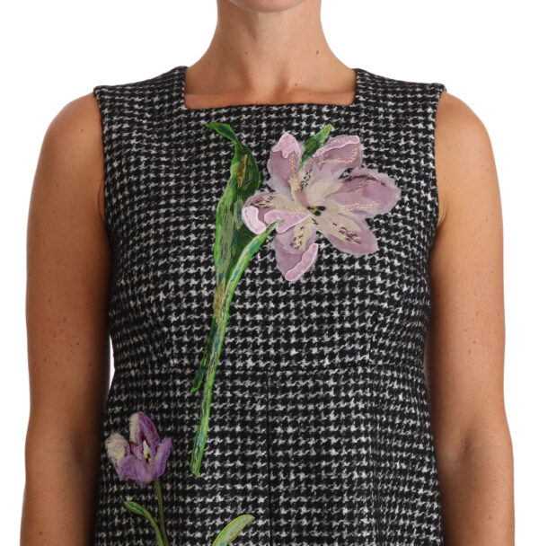 635334 Gray Houndstooth Floral Applique Shift Mini Dress 2.jpg