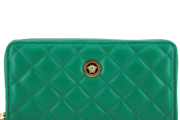 Elegant Quilted Leather Zip Wallet - Image 4